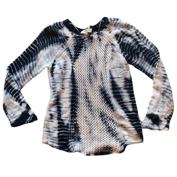 Two by Vince Camuto Sweater - Picture 3 of 6